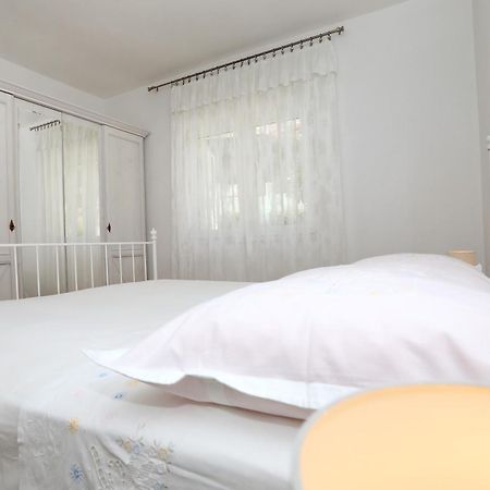 Apartments Sakal Trogir Exterior foto