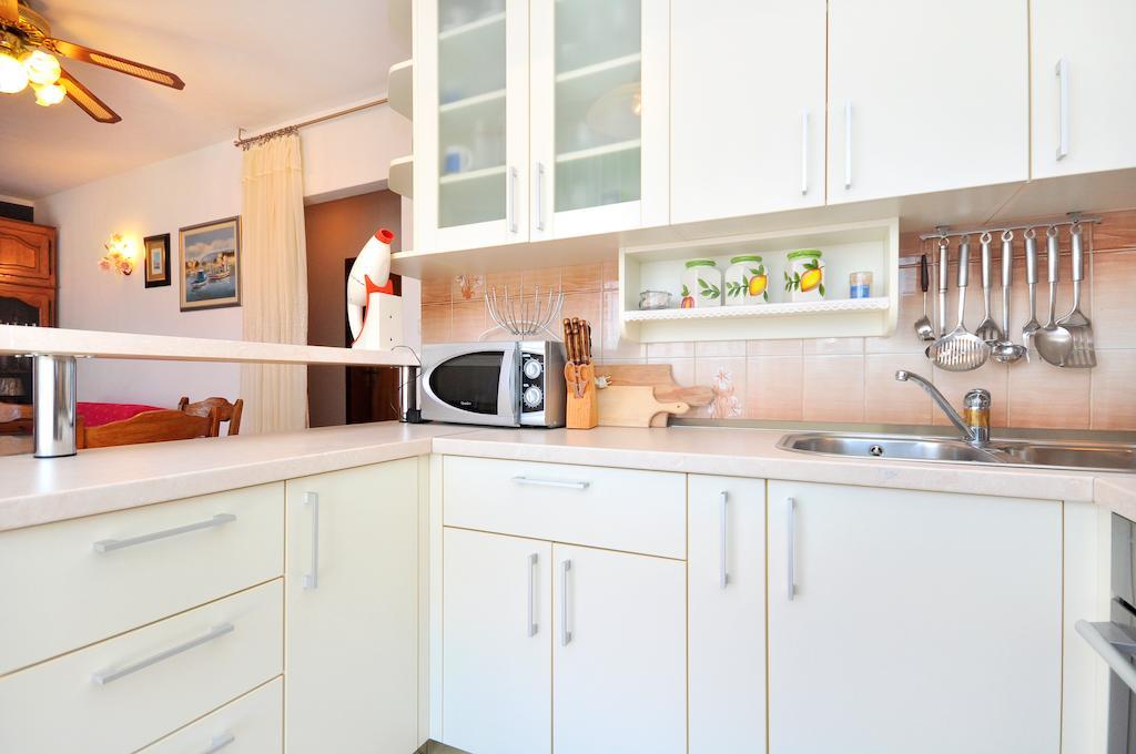 Apartments Sakal Trogir Quarto foto