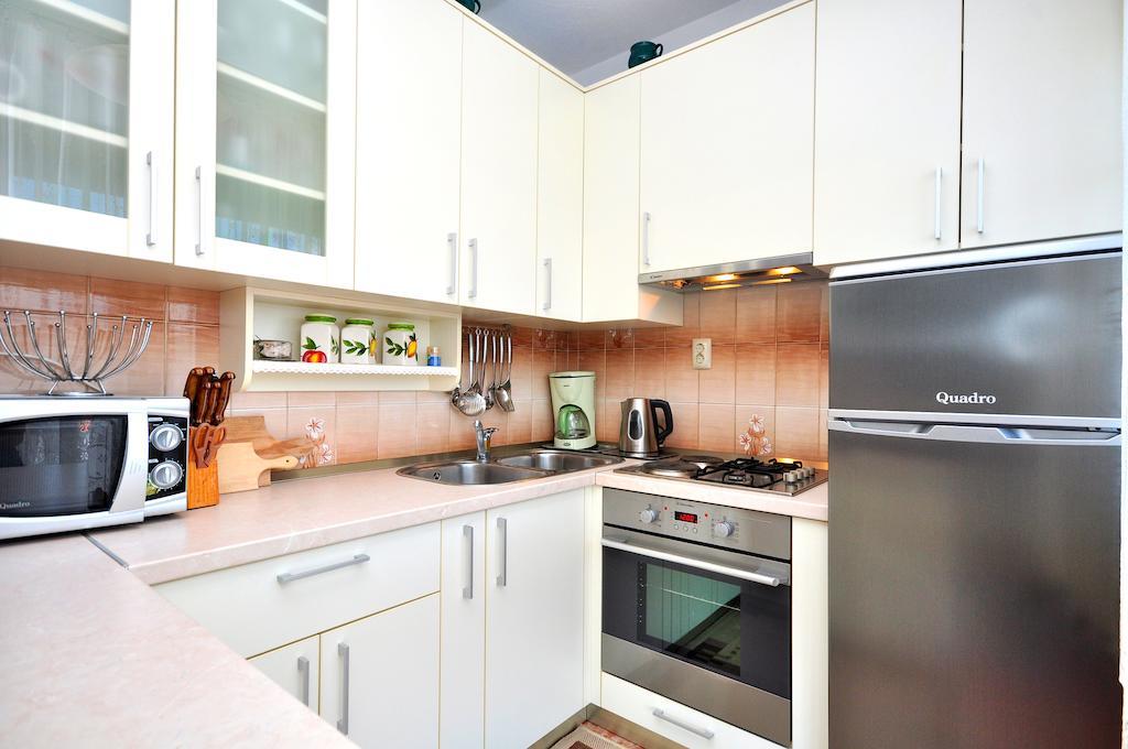 Apartments Sakal Trogir Quarto foto