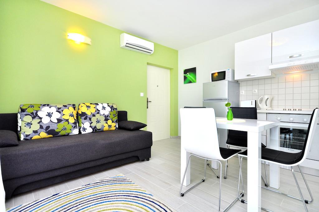 Apartments Sakal Trogir Quarto foto