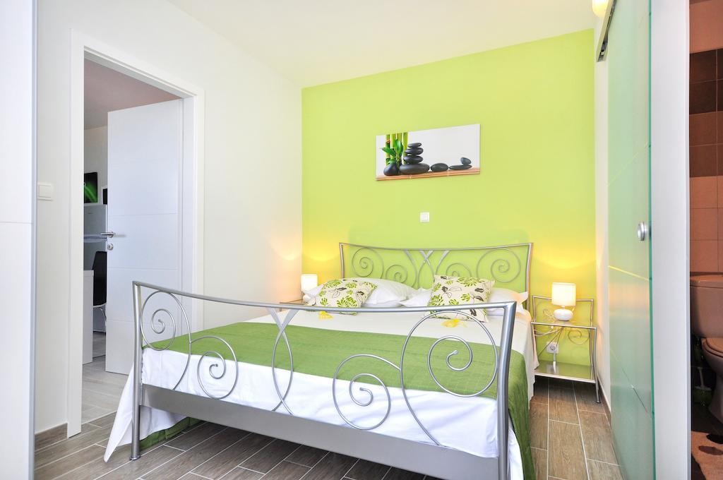 Apartments Sakal Trogir Quarto foto