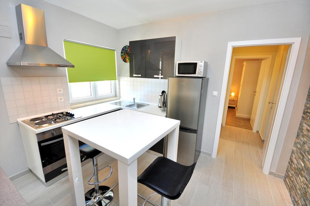 Apartments Sakal Trogir Quarto foto